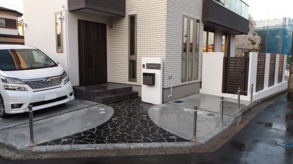 アートウォールを使ったエクステリア　横浜市緑区Ｏ様邸