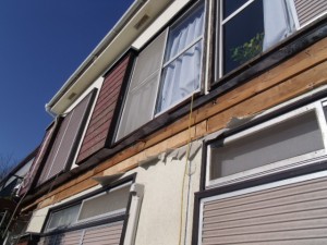 既存のﾊﾞﾙｺﾆｰを撤去し、梁を確認。
