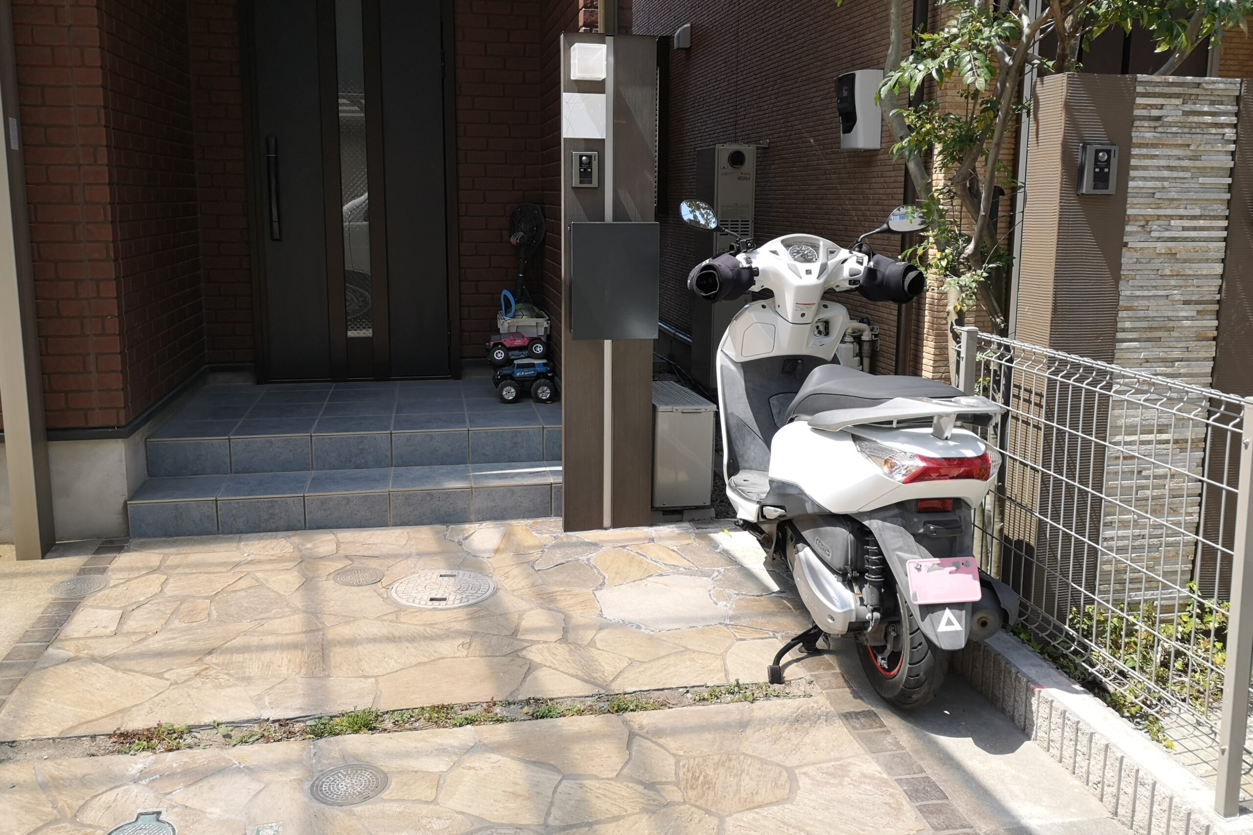 階段作成+機能門柱設置工事＜横浜市Y様邸＞