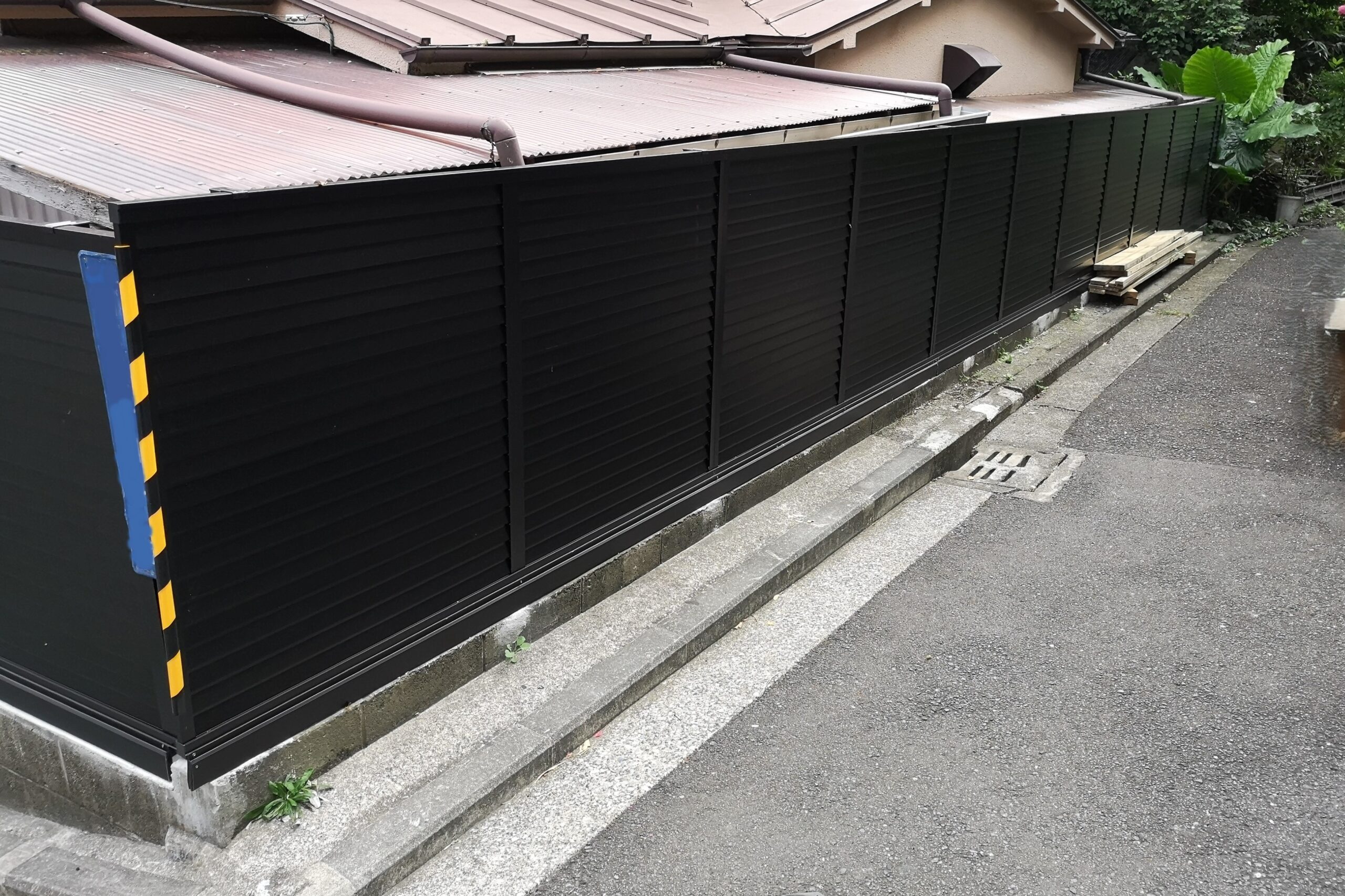 施工事例　22　外構リフォーム　ブロック塀から目隠しフェンスへの改修工事