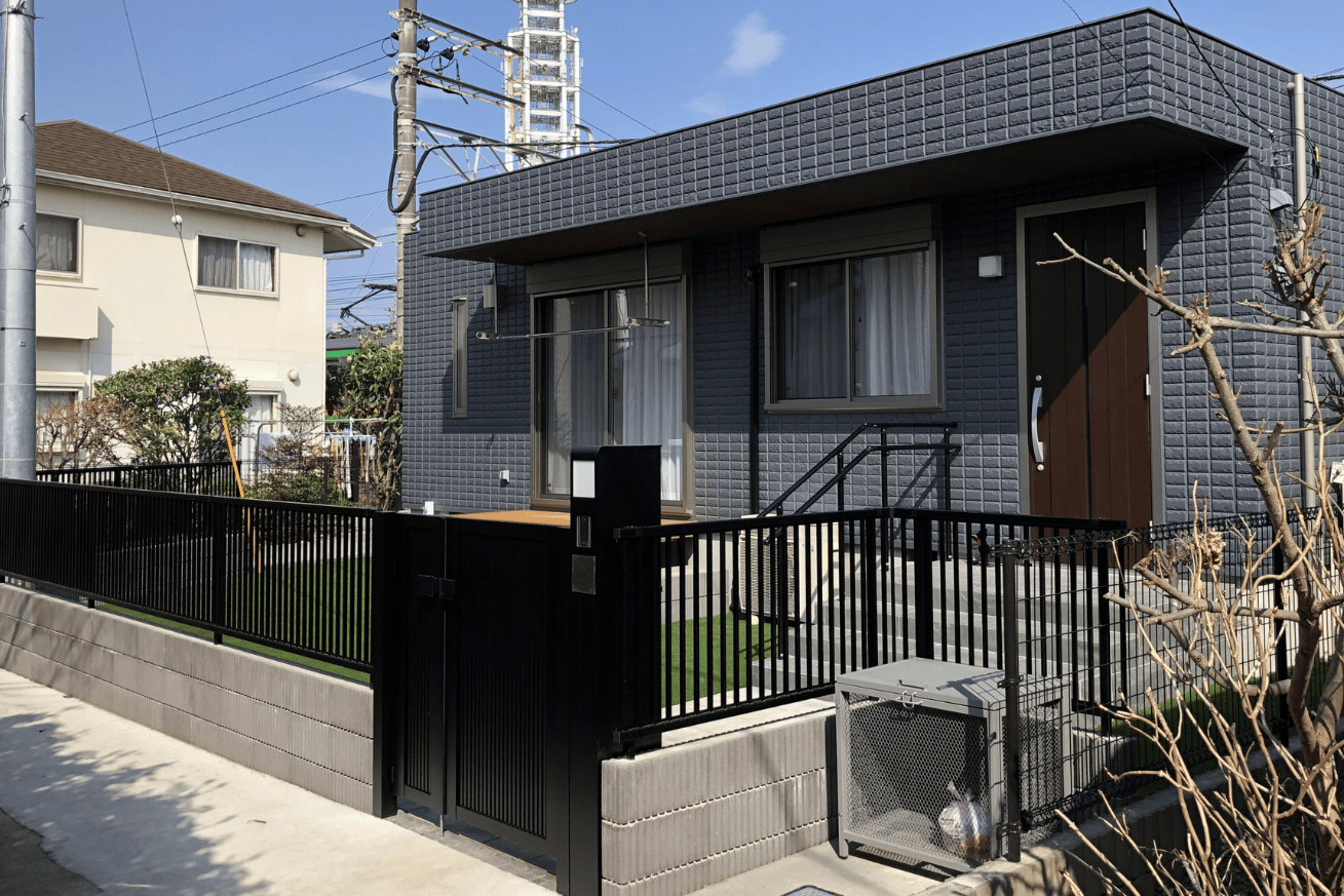 モダンですっきりとした新築外構＜藤沢市H様邸＞
