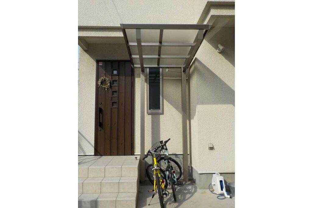 yamasoブログ　インスタ　リール動画　告知　57　自転車用屋根　サイクルポート設置工事　狭小スペース　駐輪場　