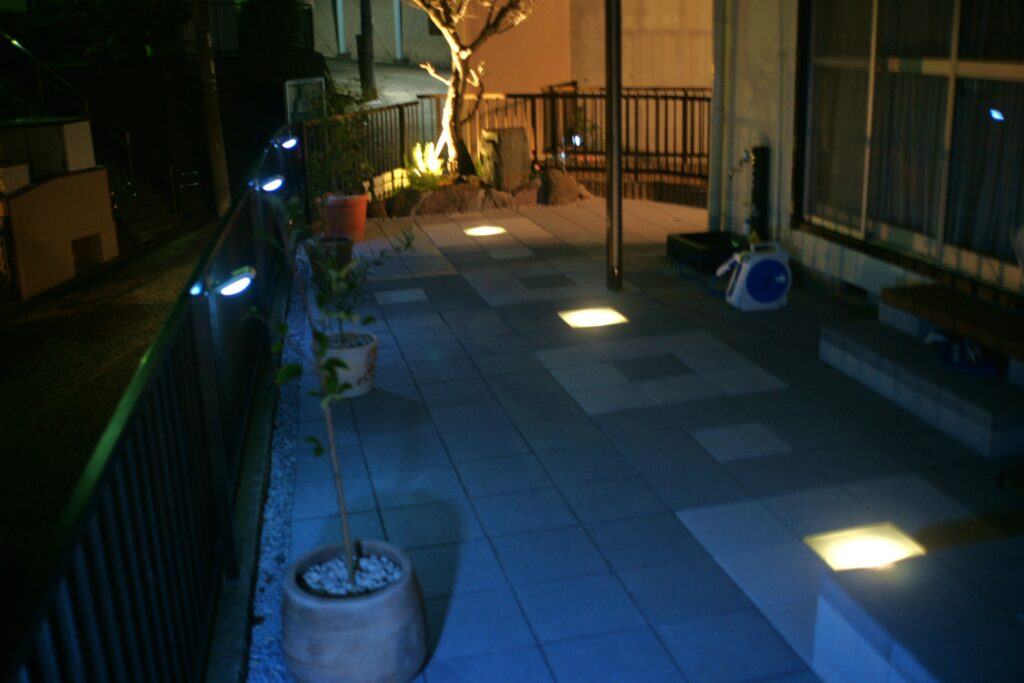 yamasoブログ インスタ リール動画 告知 84 屋根・外壁~お庭までの総合リフォーム 埋め込み照明 300角 照明 ライト yamasoブログ インスタ リール動画 告知 84 屋根・外壁~お庭までの総合リフォーム 埋め込み照明 300角 照明 ライト