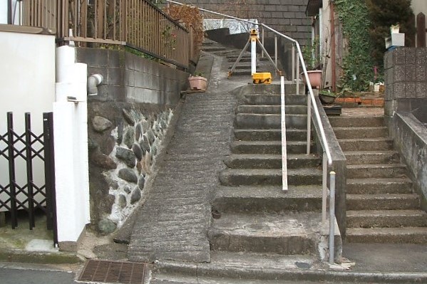 yamasoブログ インスタ リール動画 告知 77 狭小地の駐車場工事 工事前 スロープ 階段 リフォーム 改修 yamasoブログ インスタ リール動画 告知 77 狭小地の駐車場工事 工事前 スロープ 階段 リフォーム 改修