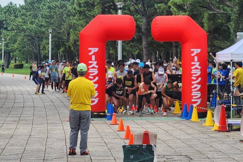 yamasoブログ　山創の健康推進会　横浜海の公園ラン　2025/09/28　第5回横浜海の公園夏マラソン　スタート直前