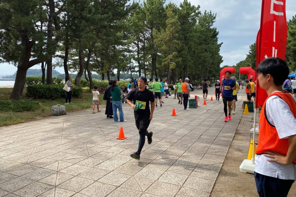 yamasoブログ　山創の健康推進会　横浜海の公園ラン　2025/09/28　第5回横浜海の公園夏マラソン　海沿い　快適　気温　海風