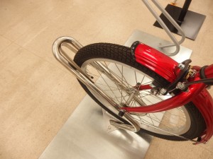 P9040317 カツデンアーキテック サイクルスタンド