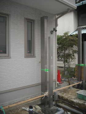 柱建てこみ