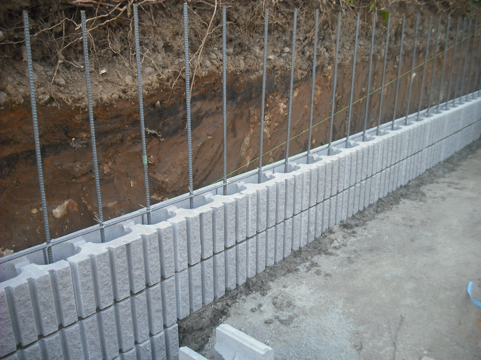 ブロック積み 新築前の外構土留め工事vol 7 横浜市のエクステリア 外構 Yamaso