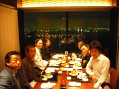 食事会の様子です