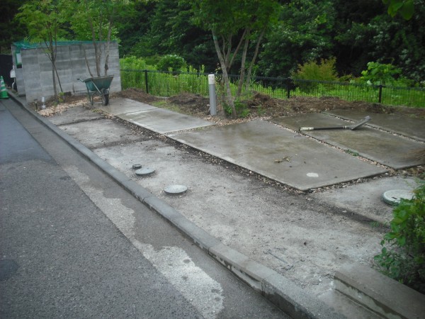 dscf8275 駐車場石張りの撤去