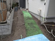 53 玄関前路盤砕石敷き ec5e7651626c2758f342f439184592c7